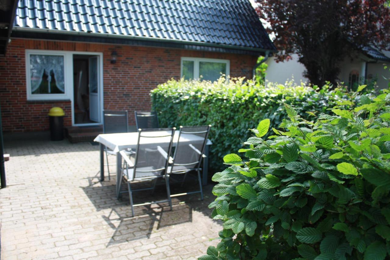 Ferienhaus Sia Villa บือซุม ภายนอก รูปภาพ